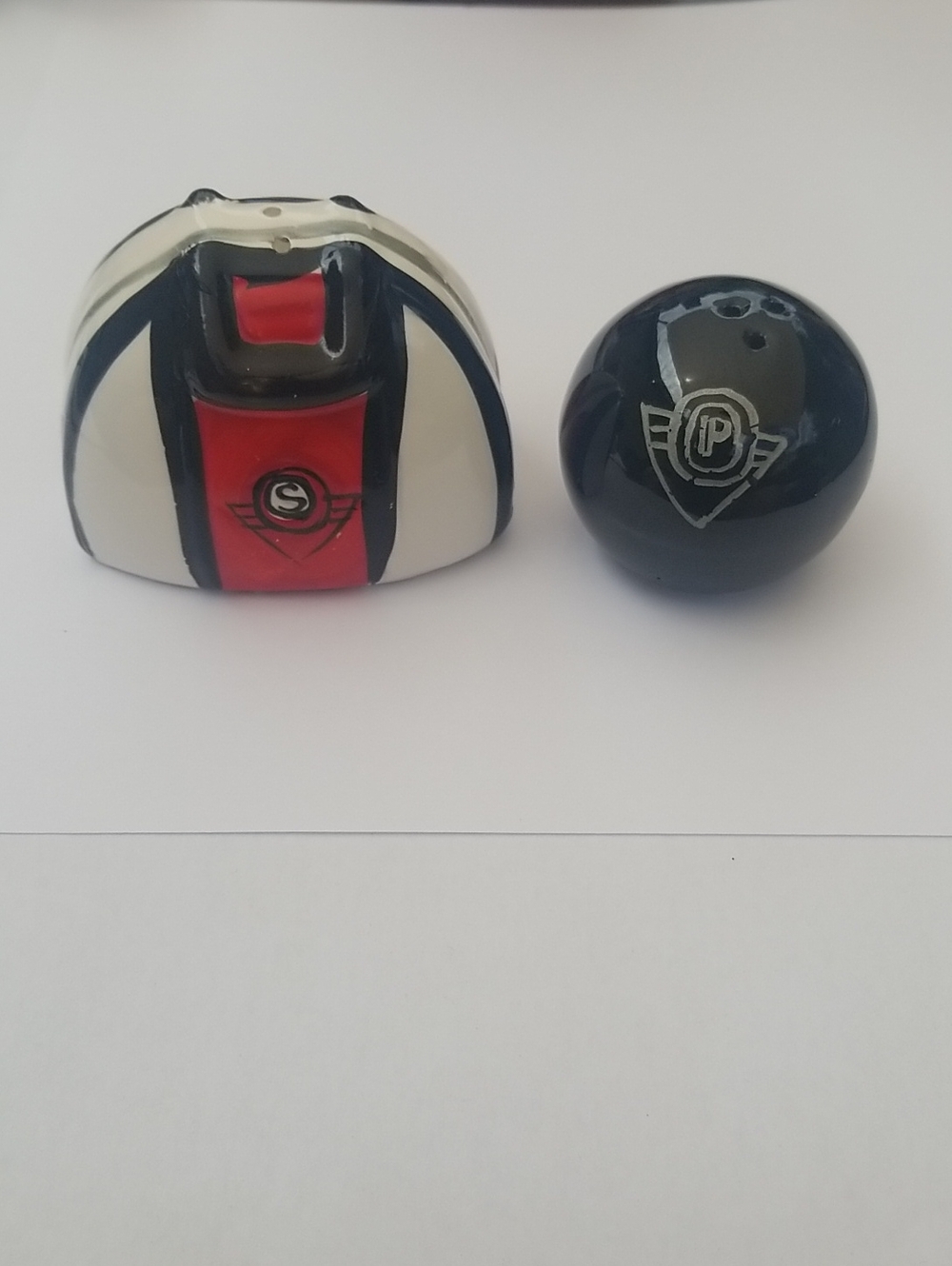 Vintage Ceramic Bowling Ball And Bag Salt And Pepper Shakers